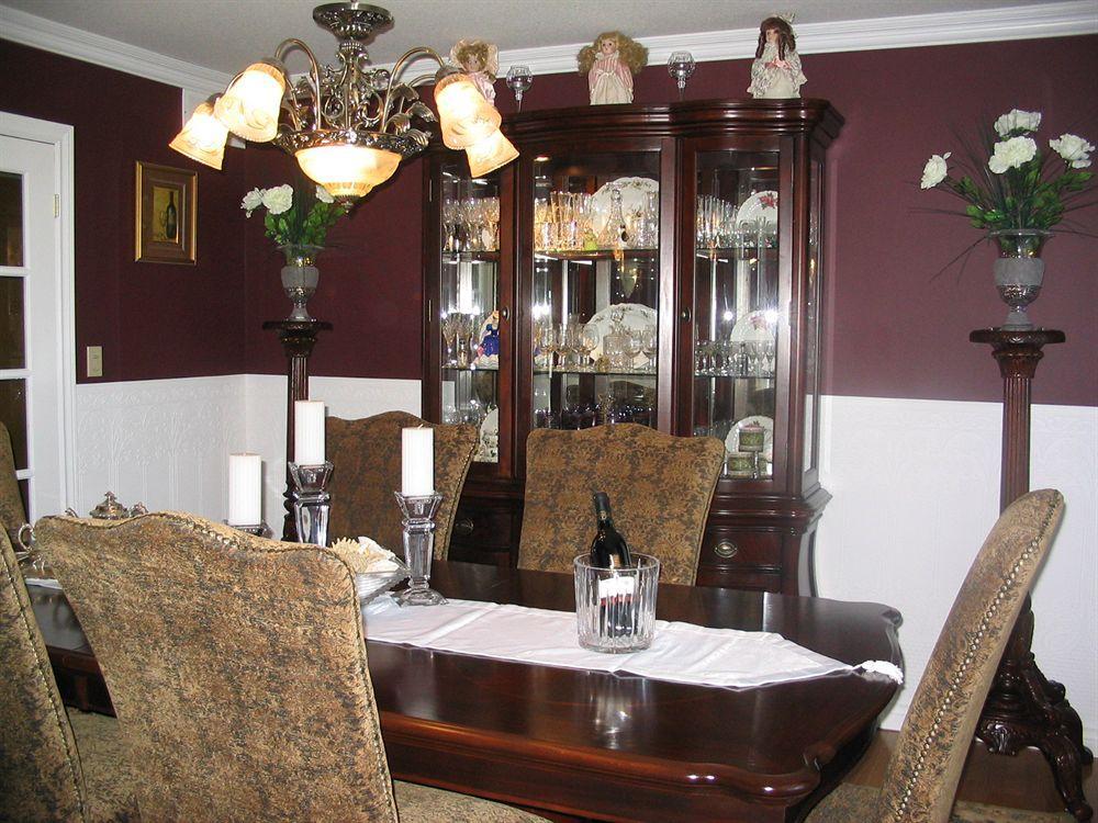 A Vineyard View Bed And Breakfast Niagara-on-the-Lake Bagian luar foto