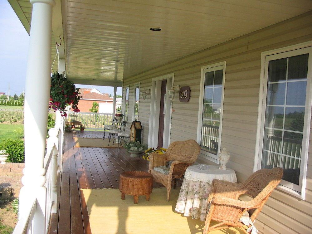 A Vineyard View Bed And Breakfast Niagara-on-the-Lake Bagian luar foto