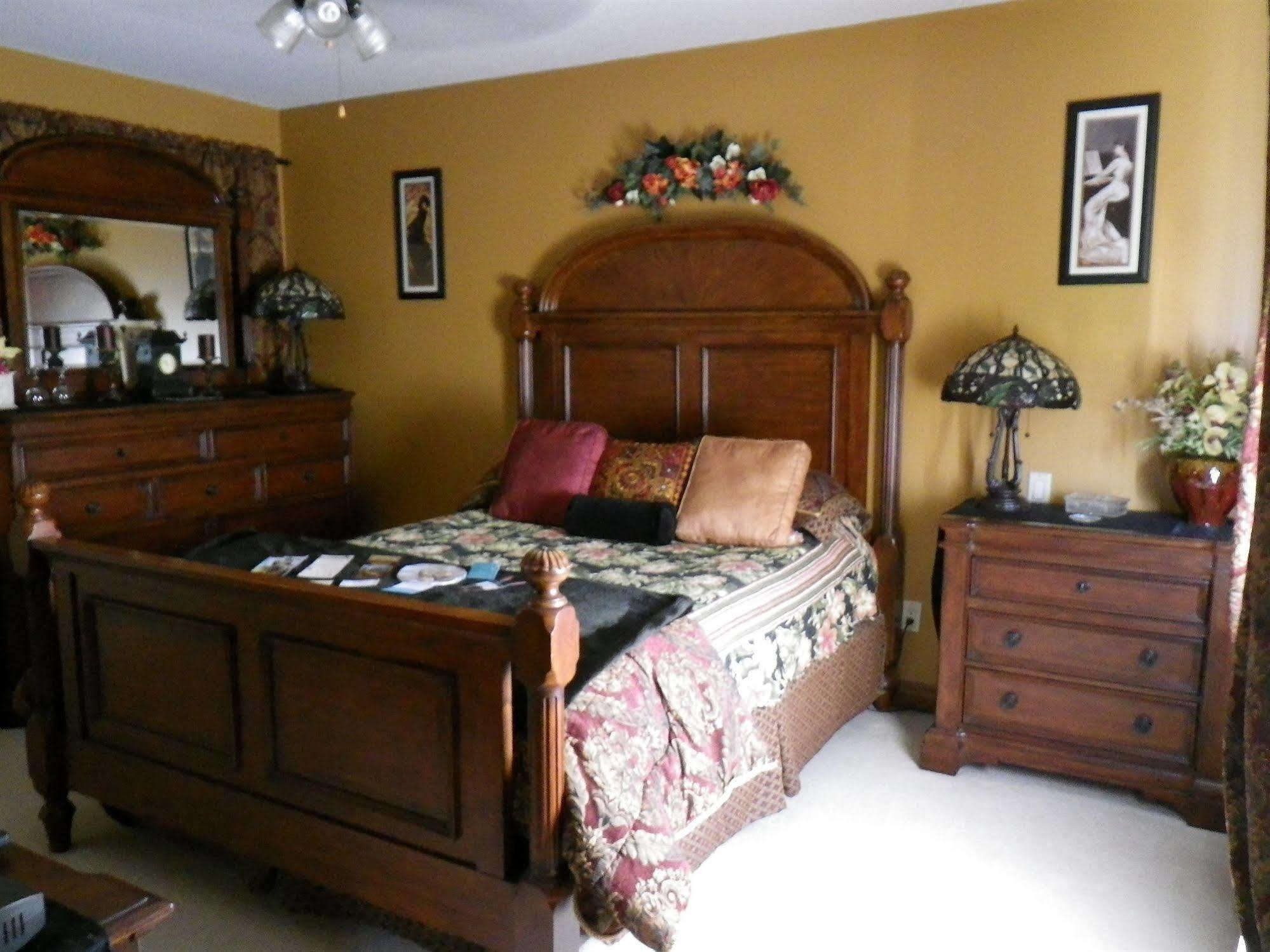 A Vineyard View Bed And Breakfast Niagara-on-the-Lake Bagian luar foto